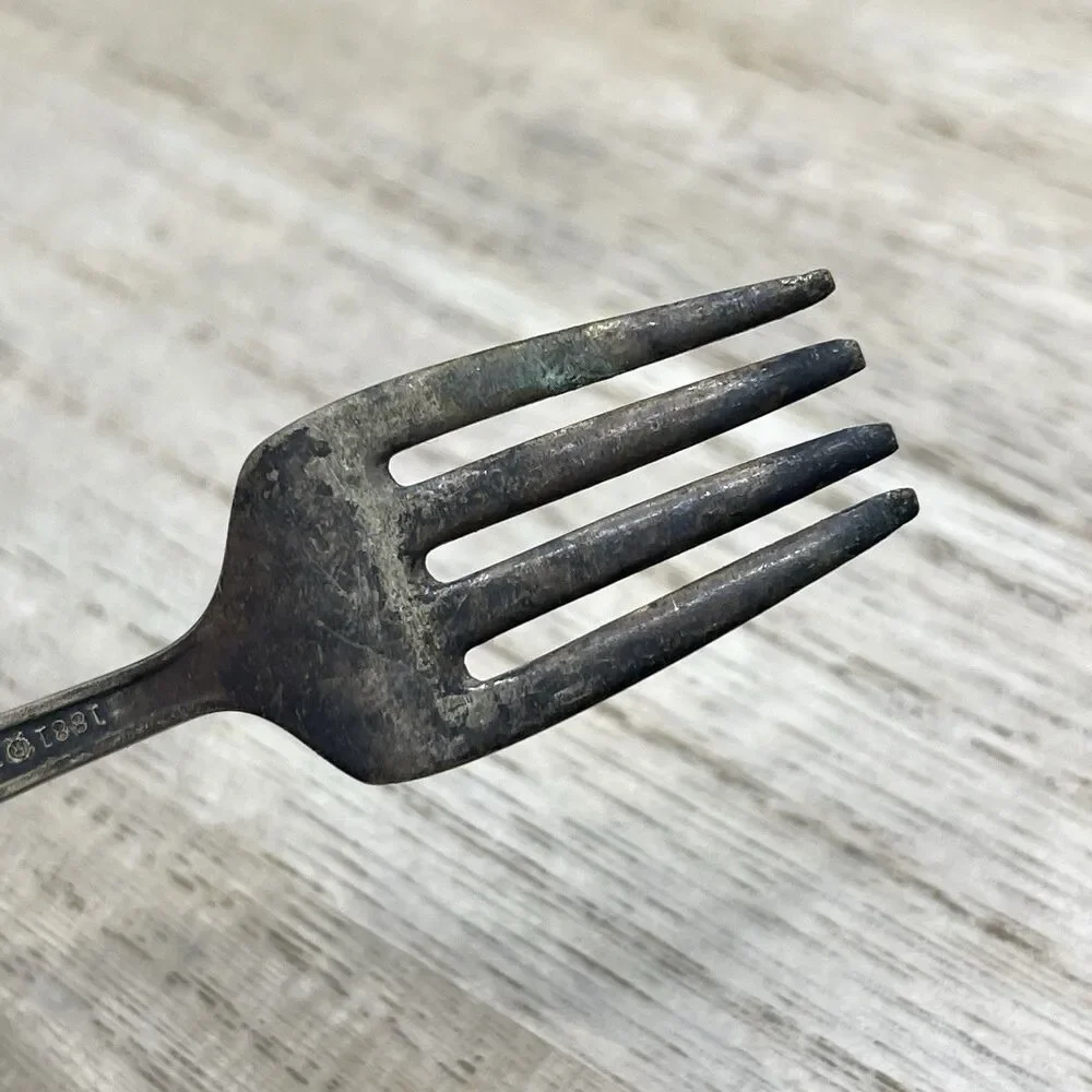 VTG ATQ 1881 Rogers Oneida Silver Plated Baby Fork Patina Tarnished 4.25”